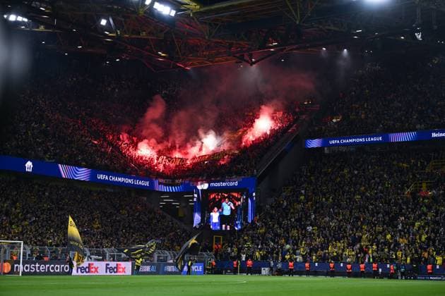 15 04 2025, Football, Champions League, Quarter-finals, Season 2024 2025, Borussia Dortmund FC Barcelona, Fan choreo FC Barcelona, xRHR FOTO TKx Copyright: RHR-FOTOx RHR-FOTO TK