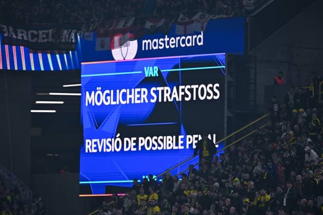 15 04 2025, Football, Champions League, quarter-finals, 2024 2025 season, Borussia Dortmund FC Barcelona, scoreboard penalty xRHR PHOTO TKx Copyright: RHR-FOTOx RHR-FOTO TK