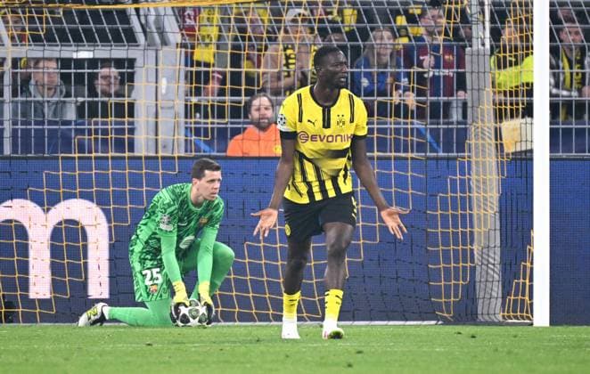 Football, Champions League, Germany, Men, Season 2024 2025, Quarter-final second leg, Signal Iduna Park Dortmund Bor Dortmund FC Barcelona Serhou Guirassy BVB , Wojciech Szczesny BCN Action