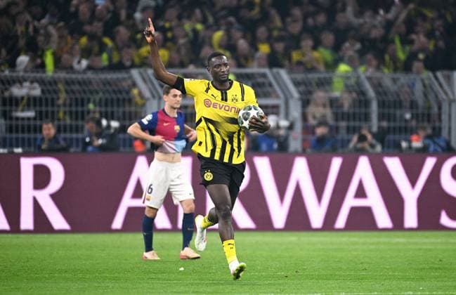 Football, Champions League, Germany, Men, Season 2024 2025, Quarter-final second leg, Signal Iduna Park Dortmund Bor Dortmund FC Barcelona Cheers Serhou Guirassy BVB after his goal for 1 0 by penalty kick Cheers, joy, action