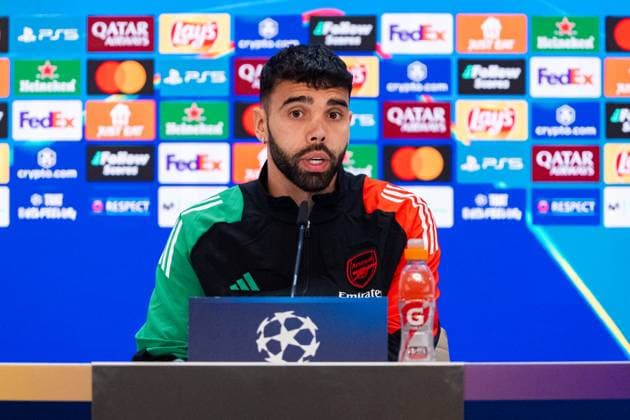 Arsenal FC press conference, PK, Pressekonferenz - UEFA Champions League 2024 25 Quarter Final Second Leg David Raya of Arsenal FC speaks during the press conference ahead of their UEFA Champions League 2024 25 quarter final second leg match at Estadio Santiago Bernabeu on April 15, 2025 in Madrid, Spain. Madrid Estadio Santiago Bernabeu Madrid Spain Copyright: xAlbertoxGardinx AGardin_20250415_Football_Champions_Arsenal_PC_0452