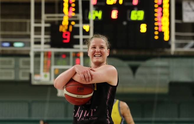 Hayley Frank in a celebratory pose shortly before the end of the game Sport Basketball DBBL Bundesliga Womens Womens Playoff Semifinal 5 Game Season 2024 2025 15 04 2024 ALBA Berlin vs Saarlouis Royals