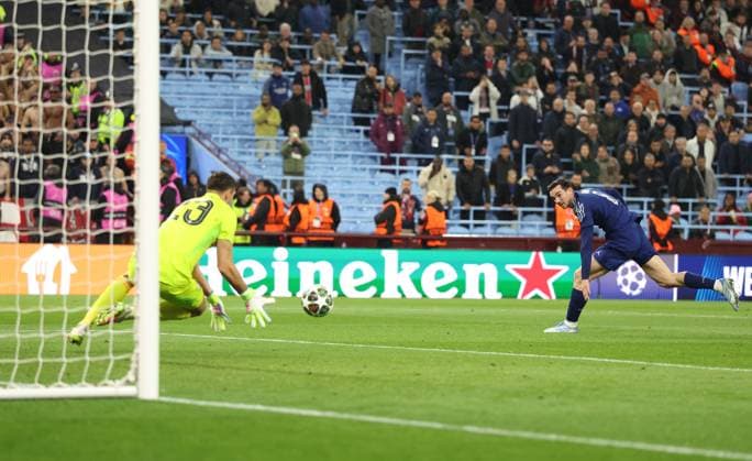 Fabian Ruiz Paris Saint-Germain shoots at goal. Aston Villa v Paris Saint-Germain, UEFA Champions League, Quarter-Finals, 2nd Leg, Football, Villa Park, Birmingham, UK - 15 Apr 2025 EDITORIAL USE ONLY No use with unauthorised audio, video, data, fixture lists, club league logos or live services. Online in-match use limited to 120 images, no video emulation. No use in betting, games or single club league player publications.  Copyright: xRyanxBrowne Shutterstockx 15253922ck