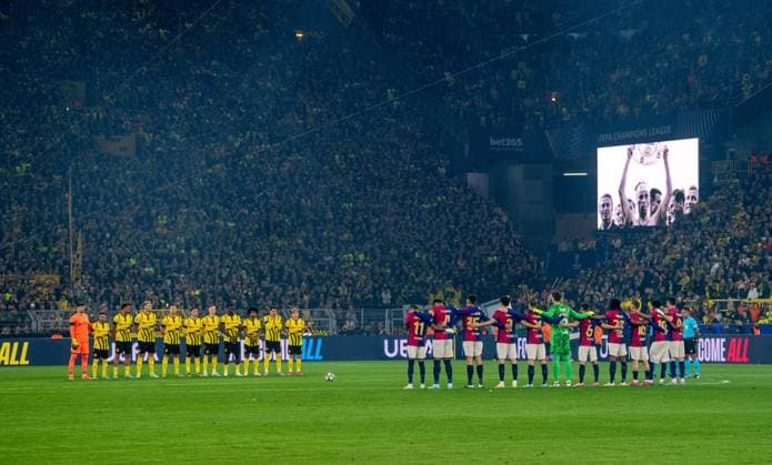 Soccer, Men, 2024 2025 season, Champions League quarter-final, second leg, Borussia Dortmund FC Barcelona, Memorial minute for Wilhelm Burgsmüller, 15 04 2025, Copyright: xSebastianxRäppold MatthiasxKochx