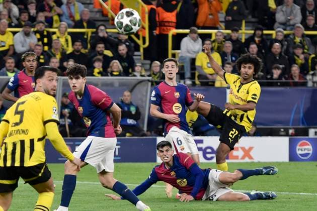 Karim Adeyemi Dortmund 27 shoots on goal 15 04 2025 Soccer, Champions League, Borussia Dortmund vs FC Barcelona, Signal Iduna Park, Dortmund, Copyright: xpepphotox xHorstxMauelshagenx pep00321, pep_20250415_hm_4554