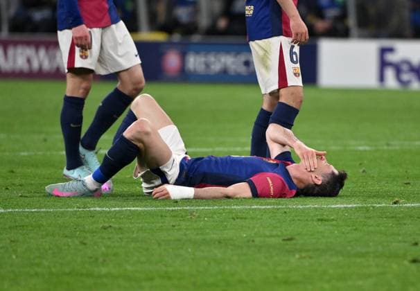 Robert Lewandowski FC Barcelona 15 04 2025, Football UEFA Champions League 2024 25, Quarter-final, Second leg, Borussia Dortmund FC Barcelona Dortmund Signal Iduna Park North Rhine-Westphalia Germany Team2