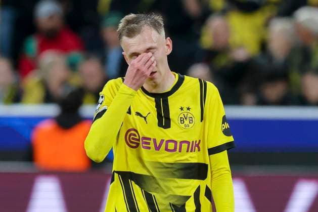Maximilian Beier Borussia Dortmund looks dejected, UEFA Champions League 2024 25 Quarter Final Second Leg, Borussia Dortmund and FC Barcelona, Signal Iduan Park on April 15, 2025 in Dortmund, Germany Photo by Marco Steinbrenner DeFodi Images Maximilian Beier Borussia Dortmund looks dejected, UEFA Champions League 2024 25 Quarter Final Second Leg, Borussia Dortmund and FC Barcelona, BVB Stadion Dortmund, April 15, 2025 in Dortmund, Germany Photo by Marco Steinbrenner DeFodi Images