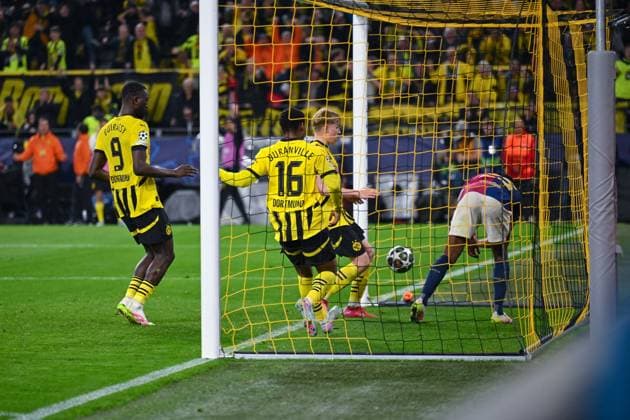 15 04 2025, Football, Champions League, quarter-finals, 2024 2025 season, Borussia Dortmund FC Barcelona, Serhou Guirassy Borussia Dortmund scores the goal to make it 3 1, xRHR PHOTO TKx Copyright: RHR-FOTOx RHR-FOTO TK