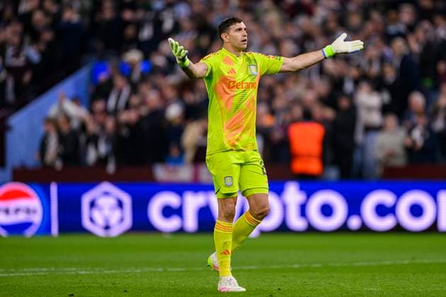 Aston Villa FC v Paris Saint-Germain - UEFA Champions League 2024 25 Quarter-Finals Second Leg BIRMINGHAM, ENGLAND - APRIL 15: Goalkeeper Emiliano Martinez of Aston Villa reacts during the UEFA Champions League 2024 25 Quarter-Finals Second Leg match between Aston Villa FC and Paris Saint-Germain at Villa Park on April 15, 2025 in Birmingham, England. BirminghamUnited Kingdom  Copyright: xRichardxCallisx