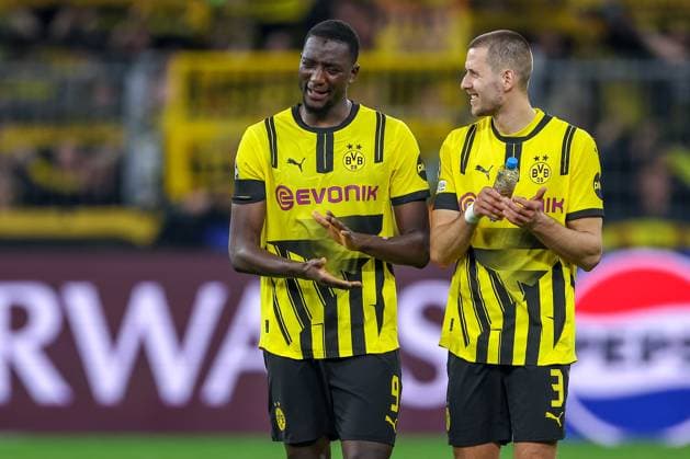 15 04 2025, Football, UEFA Champions League, Borussia Dortmund FC Barcelona, BVB Stadion, Quarter-final, Season 2024 2025 Disappointed faces at the final round after the 3 1 win against Barca The team is eliminated from the UCL after the 0 4 defeat in the first round Serhou Guirassy BVB 9 Waldemar Anton BVB 3 together on the pitch Regulations prohibit any use of photographs as image sequences and or quasi video Nordrhein Westfalen Germany