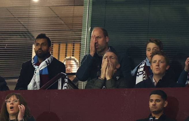 Sport Themen der Woche KW16 Sport Bilder des Tages William, Prince of Wales looks on. Aston Villa v Paris Saint-Germain, UEFA Champions League, Quarter-Finals, 2nd Leg, Football, Villa Park, Birmingham, UK - 15 Apr 2025 EDITORIAL USE ONLY No use with unauthorised audio, video, data, fixture lists, club league logos or live services. Online in-match use limited to 120 images, no video emulation. No use in betting, games or single club league player publications.  Copyright: xRyanxBrowne Shutterstockx 15253922fl