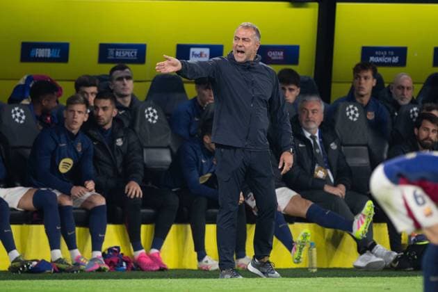 Coach Hans Dieter Hansi FLICK Barca Gesture, gesture, gesticulated, Football Champions League, Quarterfinal, Round of 8, Borussia Dortmund DO FC Barcelona Barca 3 1 on 15 04 2025 in Dortmund Germany UEFA regulations prohibit any use of photographs as image sequences and or quasi video Â