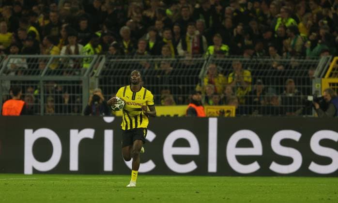 . - Borussia Dortmund v FC Barcelona, Barca UEFA Champions League, Quarter Final, 2nd Leg, BVB Stadion Dortmund, Germany. - 15th April 2025. (C) Daniel Weir Crystal Pix GOAL Serhou Guirassy of Borussia Dortmund goal celebration after scoring to complete his hat trick and put Borussia Dortmund 3-1 ahead . - Borussia Dortmund v FC Barcelona, UEFA Champions League, Quarter Final, 2nd Leg, BVB Stadion Dortmund, Germany. - 15th April 2025. (C) Daniel Weir Crystal Pix Dortmund BVB Stadion GERMANY Copyright: xDanielxWeirx CP_Dortmund_Barcelona_101