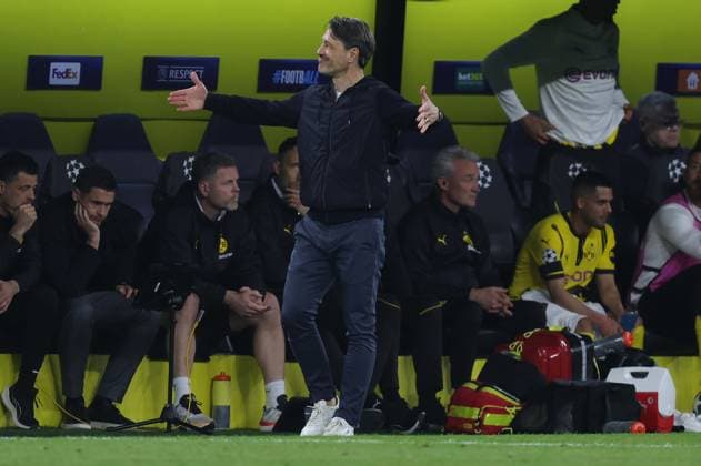 . - Borussia Dortmund v FC Barcelona, Barca UEFA Champions League, Quarter Final, 2nd Leg, BVB Stadion Dortmund, Germany. - 15th April 2025. (C) Daniel Weir Crystal Pix Niko Kovac Manager of Borussia Dortmund looks frustrated & annoyed. - Borussia Dortmund v FC Barcelona, UEFA Champions League, Quarter Final, 2nd Leg, BVB Stadion Dortmund, Germany. - 15th April 2025. (C) Daniel Weir Crystal Pix Dortmund BVB Stadion GERMANY Copyright: xDanielxWeirx CP_Dortmund_Barcelona_104