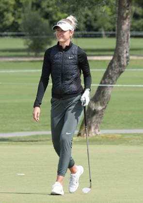April 15, 2025: LPGA, Golf Damen - NELLY KORDA, thw number 1 ranked female golfer in the world at the JM Eagle LA Championship 2025, El Caballero Country Club, Tarzana, CA, USA, April 15, 2025...Credit Image cr ZUMA Press - ZUMAmt3_ 20250415_zaf_mt3_003 Copyright: xScottxMitchellx