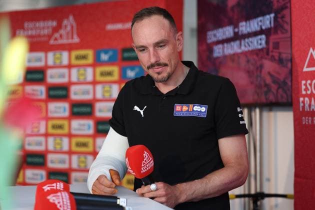 Frankfurt am Main on April 16, 2025 Press conference for the Eschborn Frankfurt 2025 cycling classic from left, John Degenkolb, Team Picnic PostNL with Gibsarm Copyright: JoaquimxFerreira