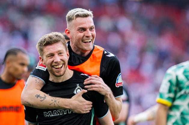 13 04 2025 Soccer, 2024 2025, 1 Bundesliga, Matchday 29, VfB Stuttgart SV Werder Bremen L R Mitchell Weiser Bremen , Marvin Ducksch Bremen DFL REGULATIONS PROHIBIT ANY USE OF PHOTOGRAPHS AS IMAGE SEQUENCES AND OR QUASI VIDEO Stuttgart Baden Württemberg Germany MHP Arena