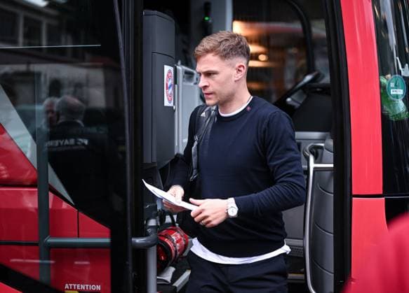 FOOTBALL CHAMPIONS LEAGUE SEASON 2024 2025 Quarter-final second leg Inter Milan FC Bayern Muenchen 15 04 2025 Arrival FC Bayern Muenchen at the team hotel in Milan, Joshua Kimmich gets off the bus
