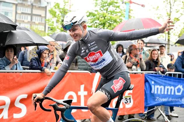 Ronde van Limburg 2025 - Men Elite TONGEREN, BELGIUM - APRIL 16 : Del Grosso Tibor (NED) of Alpecin - Deceuninck pictured during the 77th edition of the Ronde van Limburg, an UCI Individual Road cycling, Rad, Radsport, Strasse race with start in Hasselt and finish in Tongeren after 178,6 km, organized by Flanders Classics on April 16, 2025 in Tongeren, Belgium, 16 04 2025 ( Motor driver Verfaillie Kenny (BEL) - Tongeren Belgium Copyright: xJanxDexMeuleneirx