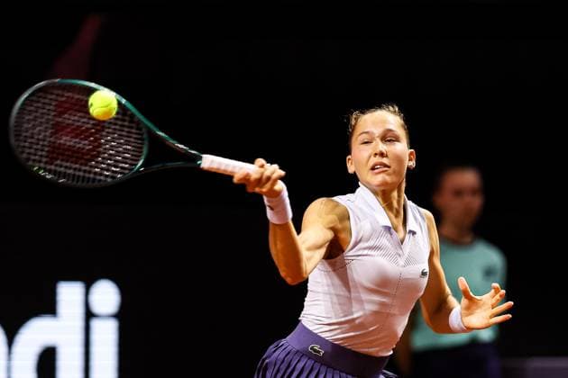 In the picture Erika Andreeva Mirra Andreeva vs Erika Andreeva GER, Porsche Tennis Grand Prix GP Stuttgart 2025, WTA500, 16 04 2025 GER, Porsche Tennis Grand Prix GP Stuttgart 2025, WTA500, 16 04 2025 Stuttgart Copyright: xEibner-Pressefoto RogerxBuerkex EP