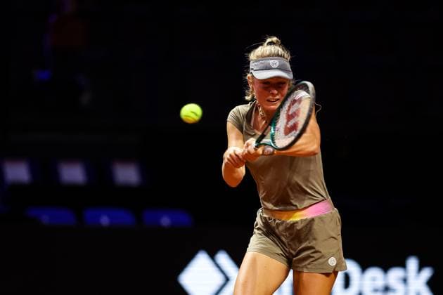 In the picture Magdalena Frech Magdalena Frech POL vs Sara Errani ITA GER, Porsche Tennis Grand Prix GP Stuttgart 2025, WTA500, 16 04 2025 GER, Porsche Tennis Grand Prix GP Stuttgart 2025, WTA500, 16 04 2025 Stuttgart Copyright: xEibner-Pressefoto RogerxBuerkex EP