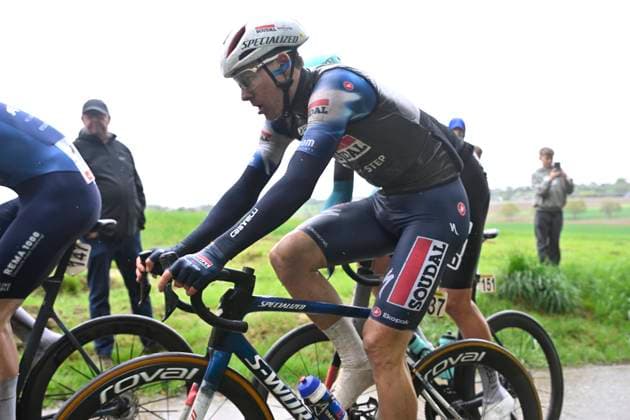 Ronde van Limburg 2025 - Men Elite TONGEREN, BELGIUM - APRIL 16 : Uhlig Henri (GER) of Alpecin - Deceuninck pictured during the 77th edition of the Ronde van Limburg, an UCI Individual Road cycling, Rad, Radsport, Strasse race with start in Hasselt and finish in Tongeren after 178,6 km, organized by Flanders Classics on April 16, 2025 in Tongeren, Belgium, 16 04 2025 ( Motor driver Verfaillie Kenny (BEL) - Tongeren Belgium Copyright: xJanxDexMeuleneirx