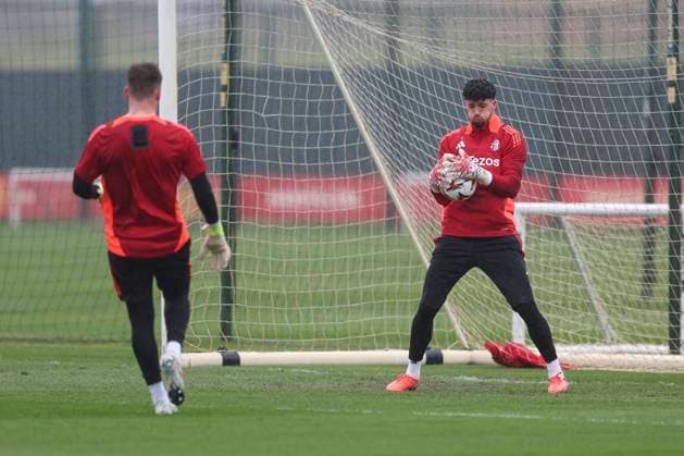 Manchester United, ManU FC Training Altay BayÄ±ndÄ±r of Manchester United during the Manchester United FC Training ahead of the Europa League Quarter-Final 2nd leg, at Carrington Training Centre, Manchester, England, United Kingdom on 16 April 2025 Credit: Jake Kirkman Every Second Media Editorial use only. All images are copyright Every Second Media Limited. No images may be reproduced without prior permission. Copyright: xIMAGO EveryxSecondxMediax ESM-1422-0009 JakexKirkmanx xEveryxSecondxMediax