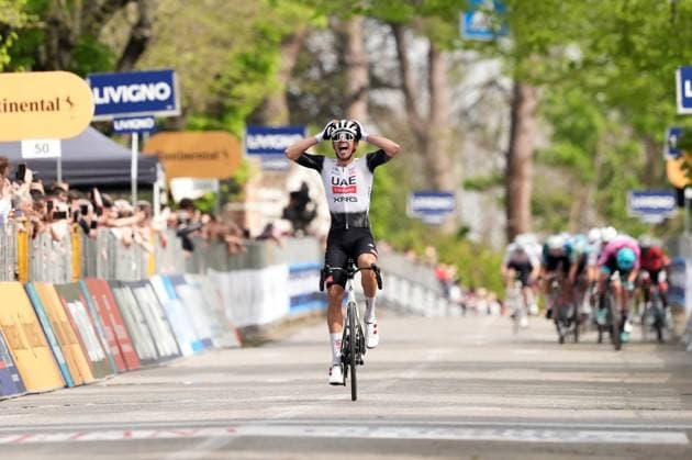 Alves Oliveira Ivo Emanuel Of Uae Team Emirates Xrg winner of the stage during the Giro d™Abruzzo, stage from Tocco da Casauria to Penne (138 km) - Abruzzo, Italy- Wednesday, April 16, 2025. - cycling .  Copyright: xMassimoxPaolone LaPressex