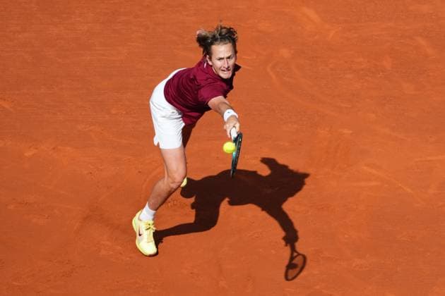 Barcelona, Spain, Barcelona Open Banc Sabadell 2025, ATP, Tennis Herren 500 match, Round of 32 between Stefanos Tsitsipas and Sebastian Korda, Real Club de Tenis Barcelona, Barcelona, Spain, 16 abril 2025 Copyright: xBaguxBlancox xPressinphotox