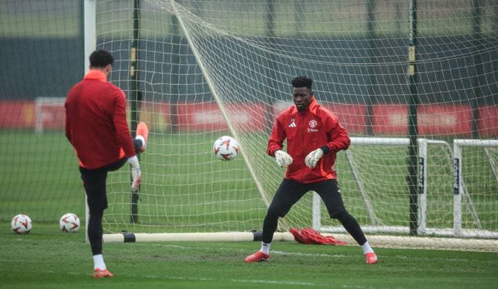 Manchester United, ManU Europa League Training, Carrington, Manchester Manchester United Europa League Training, Carrington, Manchester. 16 04 2025  Copyright: xBradleyxOrmesherx NINTCHDBPICT000987695519