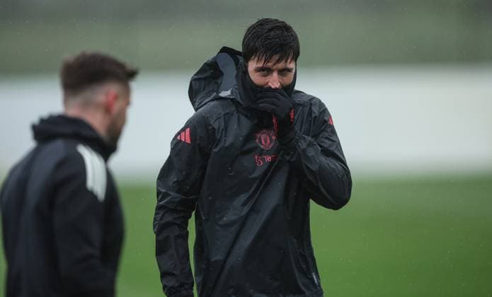 Manchester United, ManU Europa League Training, Carrington, Manchester Manchester United Europa League Training, Carrington, Manchester. 16 04 2025  Copyright: xBradleyxOrmesherx NINTCHDBPICT000987695417