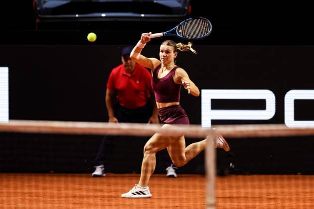 in the picture Jana Fett Jana Fett CRO vs Iga Swiatek POL GER, Porsche Tennis Grand Prix GP Stuttgart 2025, WTA500, 16 04 2025 GER, Porsche Tennis Grand Prix GP Stuttgart 2025, WTA500, 16 04 2025 Stuttgart Copyright: xEibner-Pressefoto RogerxBuerkex EP