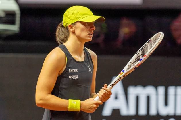 Iga Swiatek defeats her opponent Jana Fett in two sets, Jana Fett vs Iga Swiatek, Tennis, Porsche Tennis Grand Prix, Center Court, Womens Singles, Round of 16, Season 2025, 16 04 2025, Jana Fett vs Iga Swiatek, Tennis, Porsche Tennis Grand Prix, Center Court, Womens Singles, Round of 16, Season 2025, 16 04 2025, Stuttgart Copyright: xEibner-Pressefoto EdwardxCheungx EP_ECG
