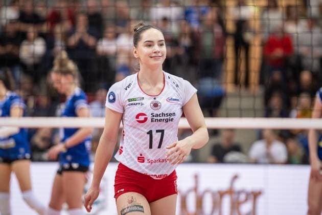 Lorena Lorber Fijok Dresdner SC, 17 happy, joy, smile GER, Allianz MTV Stuttgart Dresdner SC, Volleyball Bundesliga, VBL, season 2024 2025, 16 04 2025 GER, Allianz MTV Stuttgart Dresdner SC, Volleyball Bundesliga, VBL, season 2024 2025, 16 04 2025 Stuttgart Copyright: xSandyxDinkelackerx EP_SDR
