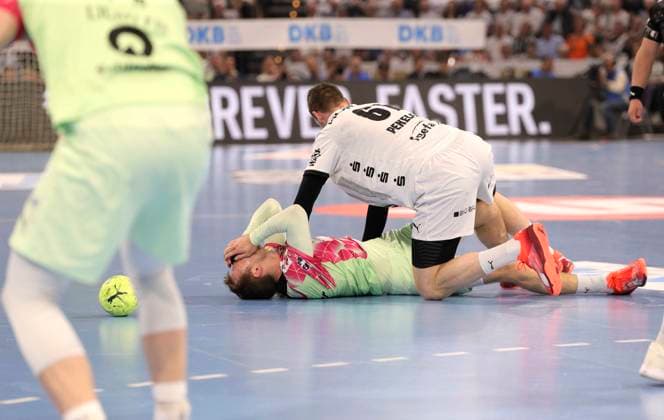 Photo of devastated Mathias Gidsel Füchse Handball Herren 1 Bundesliga on Wed 16 04 2025 THW Kiel Füchse Berlin