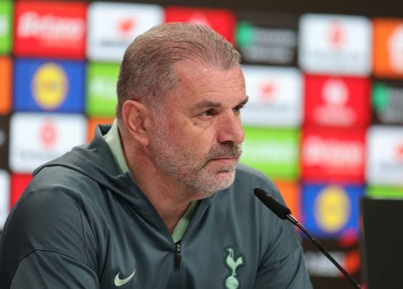 . - Tottenham Hotspur press conference, PK, Pressekonferenz Eintracht Frankfurt v Tottenham Hotspur, UEFA Europa League, Quarter Final, 2nd Leg, Deutsche Bank Park, Frankfurt, Germany. - 16th April 2025. (C) Daniel Weir Crystal Pix Ange Postecoglou Manager of Tottenham Hotspur speaking to the media in his pre match press conference ahead of the UEFA Europa League Quarter Final 2nd leg match between Eintracht Frankfurt v Tottenham Hotspur. - Tottenham Hotspur Press Conference, Eintracht Frankfurt v Tottenham Hotspur, UEFA Europa League, Quarter Final, 2nd Leg, Deutsche Bank Park, Frankfurt, Germany. - 16th April 2025. (C) Daniel Weir Crystal Pix Frankfurt Deutsche Bank Park GERMANY Copyright: xDanielxWeirx CP_Tottenham_Press_Conference_04