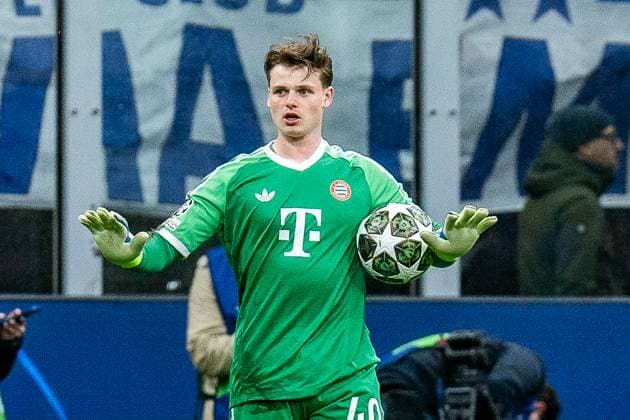 16 04 2025, Inter Milan vs FC Bayern Munich, UEFA Champions League, quarter-final second leg Jonas Urbig FC Bayern Muenchen, 40 Copyright: xBahhoxKarax