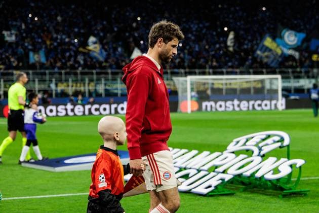 UEFA Champions League quarter-final Inter Milan FC Bayern Munich 16 04 2025 Thomas Müller FC Bayern Munich, 25 takes to the pitch as captain UEFA Champions League quarter-final second leg Inter Milan FC Bayern Munich, Milan, San Siro on 16 04 2025 Copyright: xBEAUTIFULxSPORTS Wunderlx