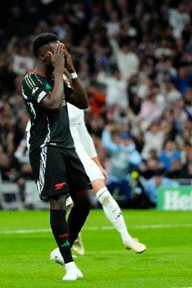 Real Madrid C.F. v Arsenal FC - UEFA Champions League 2024 25 Quarter Final Second Leg Bukayo Saka right winger of Arsenal and England dejected after failed a penalty during the UEFA Champions League 2024 25 Quarter Final Second Leg match between Real Madrid C.F. and Arsenal FC at Estadio Santiago Bernabeu on April 16, 2025 in Madrid, Spain. Madrid Spain  Copyright: xJosexBretonx originalFilename:bretonhernandez-realmadr250416_npa5P.jpg
