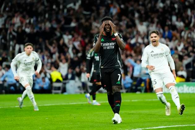 Real Madrid C.F. v Arsenal FC - UEFA Champions League 2024 25 Quarter Final Second Leg Bukayo Saka right winger of Arsenal and England dejected after failed a penalty during the UEFA Champions League 2024 25 Quarter Final Second Leg match between Real Madrid C.F. and Arsenal FC at Estadio Santiago Bernabeu on April 16, 2025 in Madrid, Spain. Madrid Spain  Copyright: xJosexBretonx originalFilename:bretonhernandez-realmadr250416_npJPZ.jpg