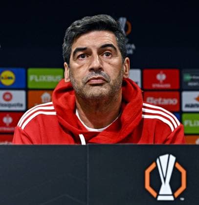Match Europa League Manchester United, ManU - OL PHOTOPQR LE PROGRES Stéphane GUIOCHON - Manchester 16 04 2025 - Match Europa League Manchester United - OL -En Angleterre à Manchester à la veille du match de 1 4 de finale retour de l Europa League saison 2024-2025 Manchester United - OL conférence de presse de Paulo Fonseca press conference, PK, Pressekonferenz at Old Trafford, Manchester. Wednesday April 16, 2025 Manchester France  Copyright: xPHOTOPQR LExPROGRES MAXPPPxStéphanexGUIOCHONx 20250416LPL7920 20250416LPL7920