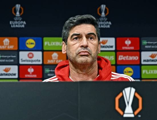 Match Europa League Manchester United, ManU - OL PHOTOPQR LE PROGRES Stéphane GUIOCHON - Manchester 16 04 2025 - Match Europa League Manchester United - OL -En Angleterre à Manchester à la veille du match de 1 4 de finale retour de l Europa League saison 2024-2025 Manchester United - OL conférence de presse de Paulo Fonseca press conference, PK, Pressekonferenz at Old Trafford, Manchester. Wednesday April 16, 2025 Manchester France  Copyright: xPHOTOPQR LExPROGRES MAXPPPxStéphanexGUIOCHONx 20250416LPL7930 20250416LPL7930