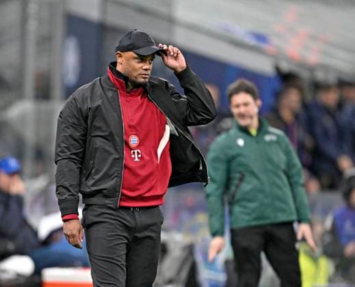 16 04 2025, Football UEFA Championsleague 2024 2025 quarter-final second leg, Inter Milan FC Bayern Munich, at Giuseppe Meazza Stadium Milan , Coach Vincent Kompany FC Bayern Munich DFL and DFB regulations prohibit any use of photographs as image sequences and or quasi video