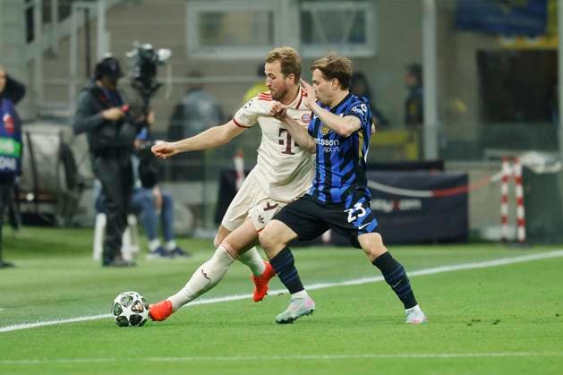 from l Harry Kane FC Bayern Muenchen, 9 and Nicolo Barella Inter Milan, 23 16 04 2025, Football, UEFA Champions League, quarter-final second leg, Inter Milan Bayern Muenchen, ITA, Milan, San Siro Copyright: HMBxMedia xHeikoxBecker