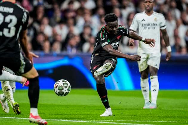 April 16, 2025, Madrid, Madrid, SPAIN: Bukayo Saka of Arsenal FC in action during the UEFA Champions League 2024 25 Quarter Final Second Leg match between Real Madrid C.F. and Arsenal FC at Santiago Bernabeu stadium on April 16, 2025, in Madrid, Spain. Madrid SPAIN - ZUMAa181 20250416_zaa_a181_088 Copyright: xOscarxJ.xBarrosox