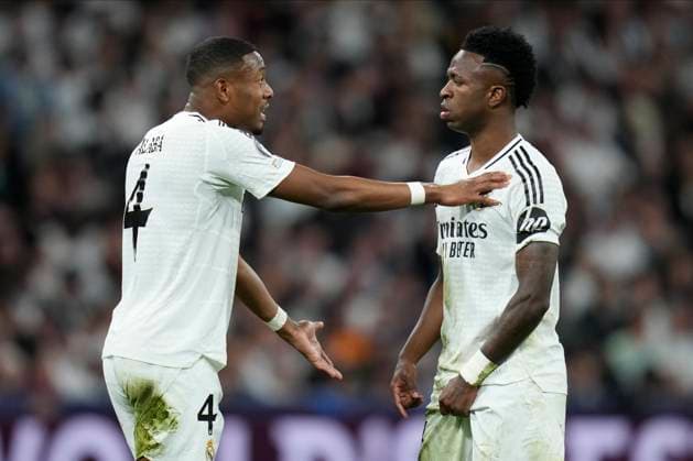 ESP: Real Madrid - Arsenal FC. UEFA Champions League match. Quarter-finals. Second leg. David Alaba and Vinicius Junior of Real Madrid CF during the UEFA Champions League match, Quarter-finals, second leg, between Real Madrid and Arsenal FC played at Santiago Bernabeu Stadium on April 16, 2025 in Madrid Spain. kpng Copyright: xCesarxCebollax xPRESSINPHOTOx PS_250416_RMA_ARS_050