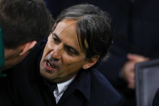 April 16, 2025, Milan, Lombardy, Italy: Head coach SIMONE INZAGHI of Inter in the UEFA 2024 25 Quarter-Final second leg game between FC INTER and BAYERN MUNICH at the San Siro stadium in Milan, Italy Milan Italy - ZUMAc179 20250416_zep_c179_020 Copyright: xMickaelxChavetx