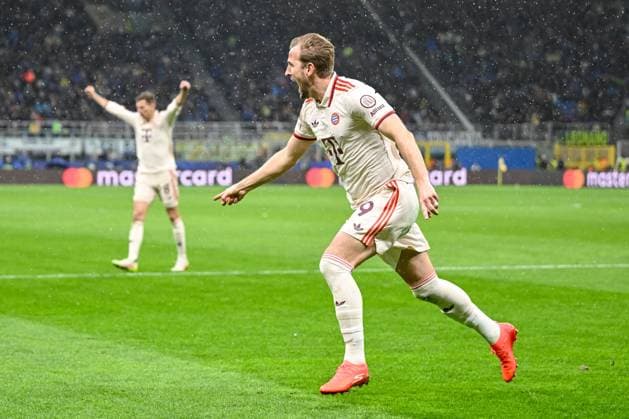 Harry Kane FC Bayern Muenchen celebrates after scoring his team s first goal during the UEFA Champions League 2024 25 Quarter Final Second Leg match between FC Internazionale Milano and FC Bayern München at San Siro on April 16, 2025 in Milan, Italy Photo by Harry Langer DeFodi Images