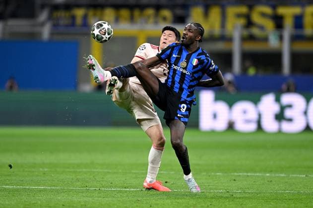 FOOTBALL CHAMPIONS LEAGUE SEASON 2024 2025 Quarter-final second leg Inter Milan FC Bayern Muenchen 16 04 2025 Min Jae Kim left, FC Bayern Muenchen vs Marcus Thuram right, Inter Milan
