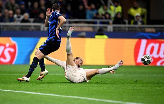 FOOTBALL CHAMPIONS LEAGUE SEASON 2024 2025 Quarter-final second leg Inter Milan FC Bayern Muenchen 16 04 2025 Benjamin Pavard left, Inter Milan vs Leroy Sane right, FC Bayern Muenchen